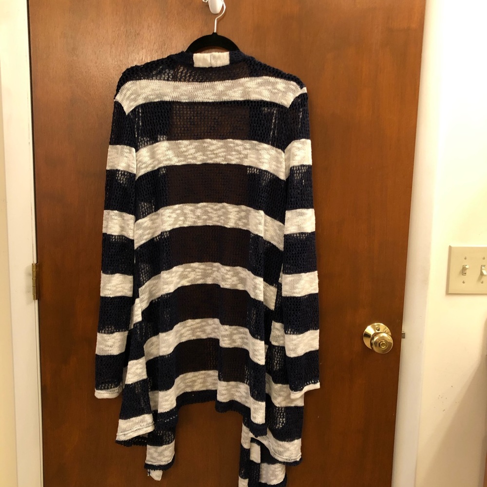 Retro Threads striped sweater - Picture 6 of 6